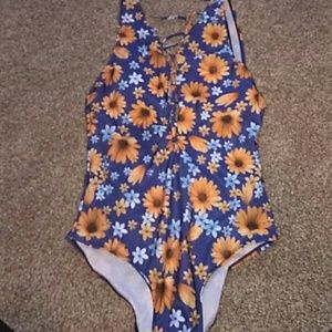 Womens bathing suit
